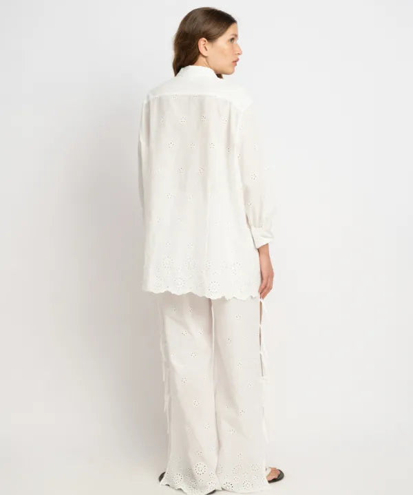 PATTY WHITE BUTTONDOWN